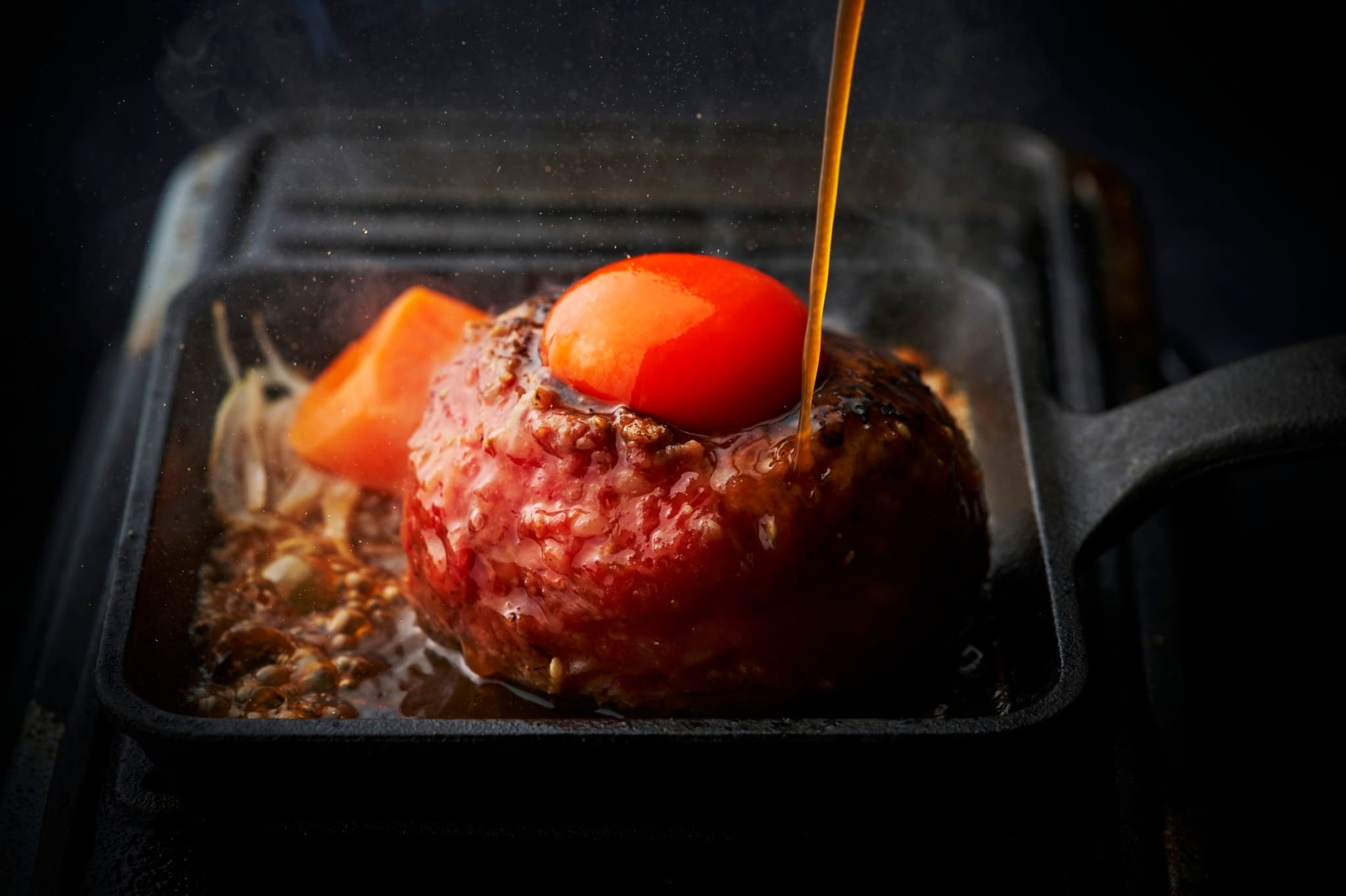 ランチ限定 黒毛和牛レアハンバーグ